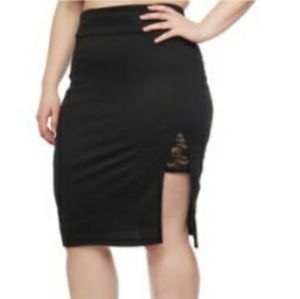NY Invasion 2X Black Ponti Skirt w/Lace Split